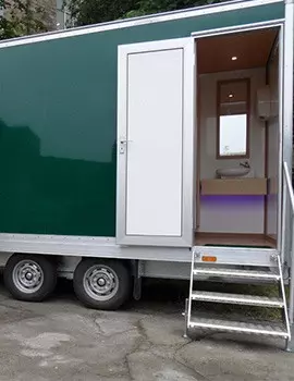 portable toilet to hire